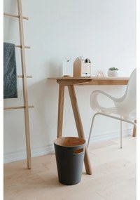 Тъмносиво дървено кошче за боклук 7,5 l Woodrow – Umbra
