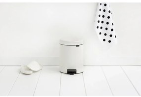 Кош за боклук с педал Brabantia NewIcon 649004, 5 л, Леко затваряне, Противоплъзгаща основа, Бял