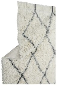 Кремав ръчно изработен вълнен килим подходящ за пране 140x200 cm Berber Soul – Lorena Canals