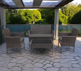 Елегантен комплект градински дивани от ратан с маса в кафяво