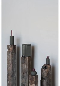 Тъмнозелен керамичен диспенсер за сапун 120 ml Lotus Play – Mette Ditmer Denmark