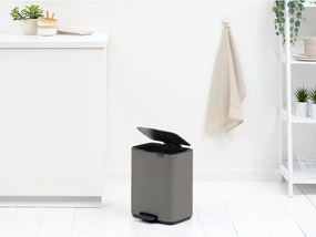 Сиво стоманено кошче за боклук с педал 12 l Bo – Brabantia