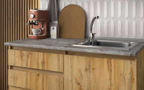 Кухня с включен термоплот Стиви