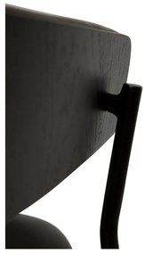 Матово черно трапезен стол с подлакътници Crib – DAN-FORM Denmark