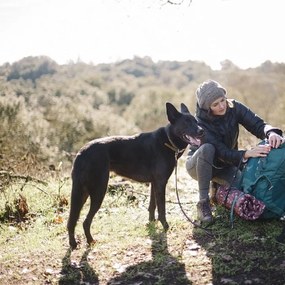 Кафяво легло за пътуване за куче 50x75 cm Outdoor Chill Pad Mocha M – P.L.A.Y.