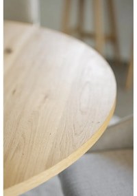 Кръгла сгъваема трапезна маса от декор от дъб в естествен цвят ø 135 cm Maddock – Rowico