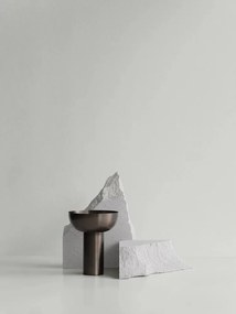 Сива ваза от неръждаема стомана (височина 21 cm) Miyabi – Blomus