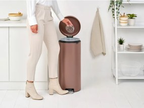 Кош за боклук с педал Brabantia NewIcon 1008853, 30 л, Плавно затваряне, Противоплъзгаща основа, Сатенено покритие, Кафяв