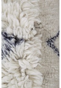 Бяла вълнена табуретка Berber Soul – Lorena Canals