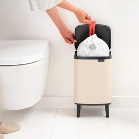 Кош за боклук Brabantia Bo Small Hi 1010461, 7 л, Повдигнат, Плавно и безшумно отваряне, Противоплъзгаща основа, Бежов