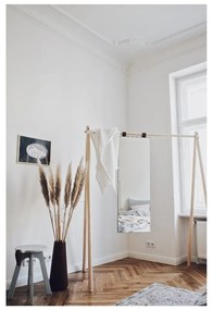 Стойка за дрехи от борова дървесина Hongi - Karup Design