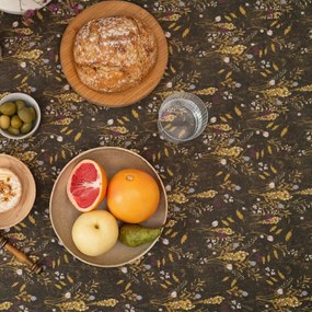 Ленена покривка за маса 140x250 cm Woodland – Linen Tales