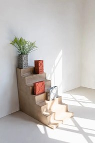 Светлосива бетонна ваза Graphic - Zuiver