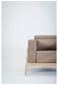 Светлокафяв фотьойл от биволска кожа с масивна дъбова конструкция Fawn - Gazzda