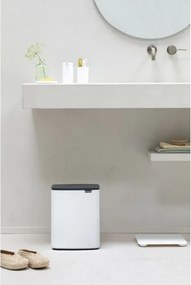 Кош за боклук Brabantia Bo Small 1006633, 12 л, Безшумно и плавно отваряне, Противоплъзгаща основа, Бял