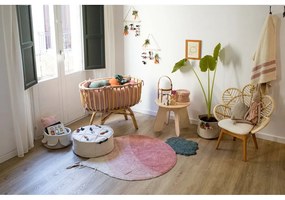 Розов ръчно изработен памучен детски килим подходящ за пране 100x150 cm Ramona the Radish – Lorena Canals