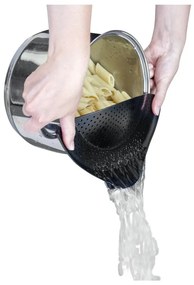 Цедка за макарони за тенджера Clip On, 28 x 13 cm - Metaltex