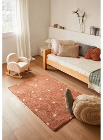 Памучен ръчно изработен детски килим подходящ за пране в тухлен цвят 100x150 cm Mini Dot Chestnut – Lorena Canals