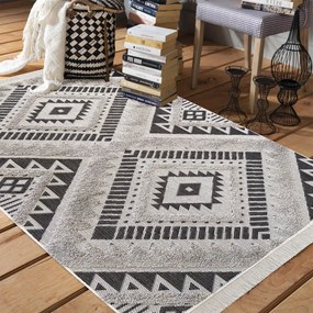 Оригинален сив килим в скандинавски стил Ширина: 160 см | Дължина: 230 см