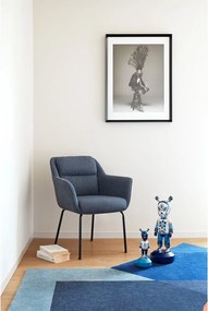 Син тапициран трапезен стол с подлакътници Sadira – Teulat