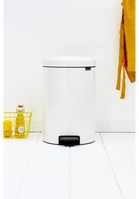 Бяло стоманено кошче за боклук с педал 20 l NewIcon – Brabantia