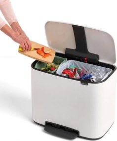Бяло стоманено кошче за боклук за рециклиране с педал 34 l Bo – Brabantia