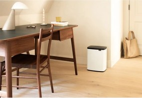 Кош за боклук Brabantia Bo Small 1006633, 12 л, Безшумно и плавно отваряне, Противоплъзгаща основа, Бял