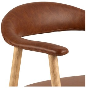 Кафяв коняк/естествен трапезен стол от имитация на кожа Addi – Actona