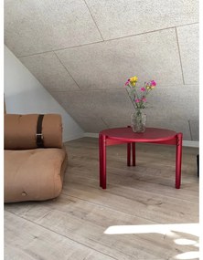 Червена кръгла масичка за кафе от масивен бор ø 60 cm Sticks – Karup Design