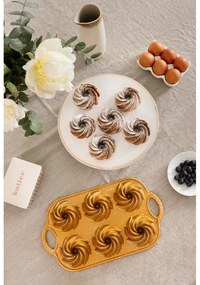 Алуминиева форма за печене на мини кексчета Dahlia – Bonami Selection