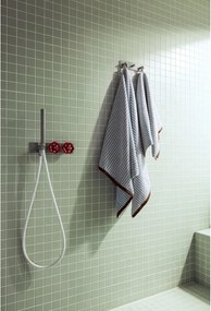 Кафява/кремава памучна хавлиена кърпа от тери 70x140 cm Gobo – noo.ma