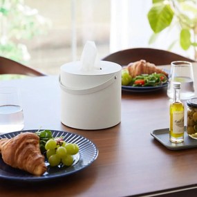 Метална кутия за носни кърпички Tower – YAMAZAKI