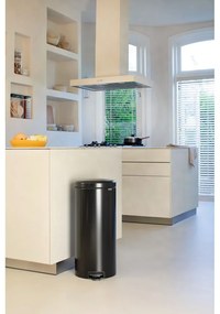Матово черно стоманено кошче за боклук с педал 30 l NewIcon – Brabantia