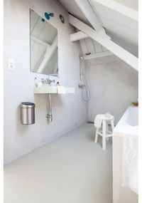 Кош за боклук Brabantia Touch Bin 647217, 3 л, Плавно и безшумно отваряне, Стенен монтаж, Устойчив на пръстови отпечатъци, Инокс