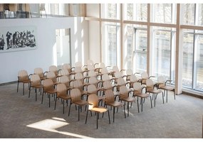 Кафяви/в цвят кафяв коняк трапезни столове в комплект с подлакътници/за подреждане 2 бр. от декор от орех Book – Gazzda