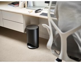 Матово черно метално кошче за боклук с педал 10 l Arc – Joseph Joseph