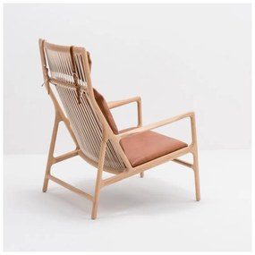 Фотьойл с масивна дъбова конструкция и седалка от коняковокафява биволска кожа Dedo - Gazzda