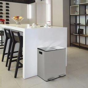 Кафяво-сиво стоманено кошче за боклук 2x20 l за рециклиране с педал Aliya – Spirella