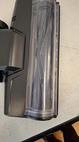 Втора ръка: Акумулаторна прахосмукачка Oliver Voltz OV51001Q, 250W, Li-ion 2200 mAh, 3 скорости, 0.6 l, 25 kPa, Сензорен екран, Черен