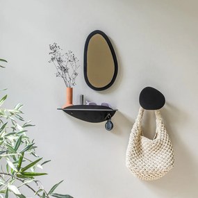 Черна метална стенна закачалка Mani – Spinder Design