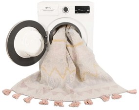 Розов и кремав ръчно изработен памучен детски килим подходящ за пране 140x200 cm Azteca Vintage Nude – Lorena Canals