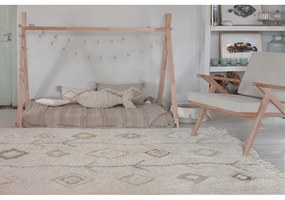 Бежов ръчно изработен памучен килим подходящ за пране 170x240 cm Kaarol Earth – Lorena Canals