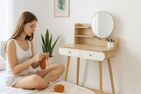 Козметична тоалетка с огледало и дървени чекмеджета