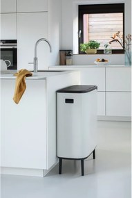 Кош за боклук Brabantia Bo Touch Hi 1001259, 60 л, Странични отвори за пренасяне, Регулируеми крака, Бял