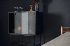Черна витрина с плъзгащи се врати 70x109x40 cm Lekko – noo.ma