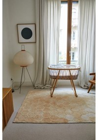 Ръчно изработен памучен килим подходящ за пране в цвят жълта охра 140x200 cm Sweet Honey – Lorena Canals