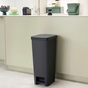 Кош за боклук с педал Brabantia StepUp 1005557, 40 л, Екологични материали, Голям отвор, Тъмносив