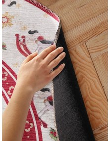 Червен кръгъл килим с коледен мотив ø 160 cm Toy's Delight Rocking Horse – Villeroy&amp;Boch