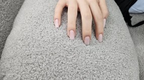 Кафяв компресиран разтегателен диван с размери 200 x 80 cm