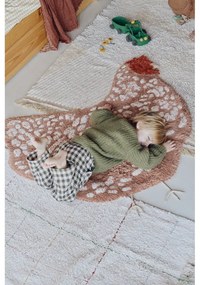 Кафяв ръчно изработен памучен детски килим подходящ за пране 110x100 cm Chicken – Lorena Canals